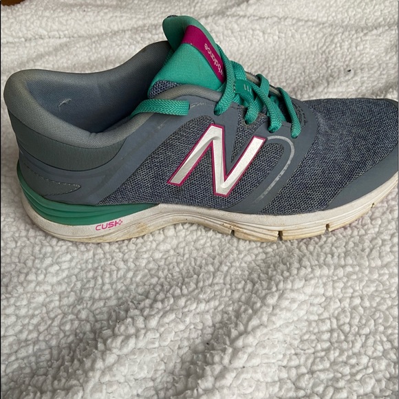 New Balance pink, teal and gray sneakers size 8.5 - Picture 5 of 9
